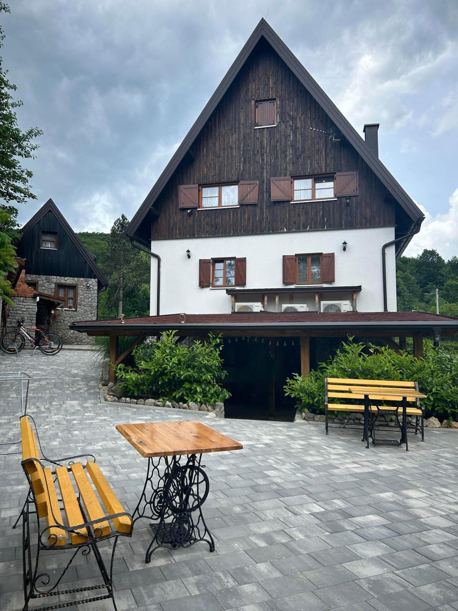 Rustic Lodge Plitvice 1 Plitvička Jezera Exterior foto